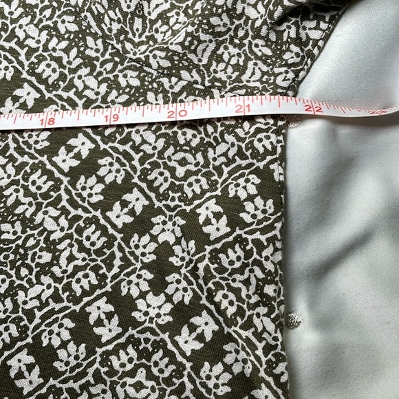 Lucky Brand army green with white print Top sz 1X - Picture 6 of 6